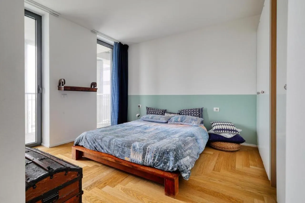 Appartement Skyline 12 - Terrazza & Design à Pero Italie